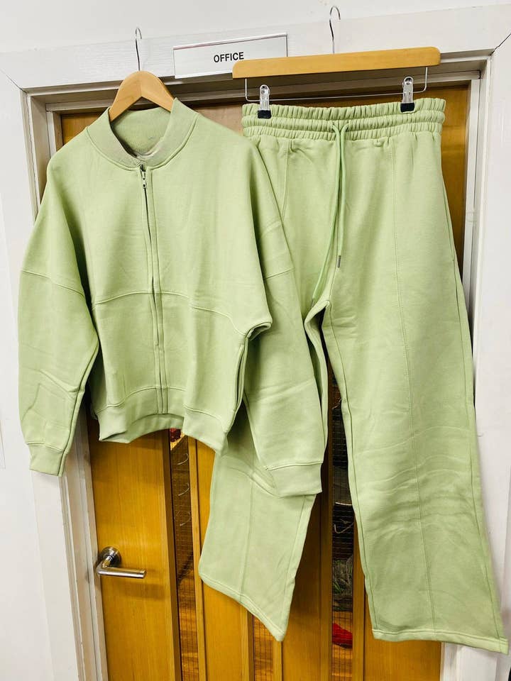 AX Labels - Wholesale Top & Pant Set (NOT Loungewear) - Women's - Oversized Bomber Style Fleece Zipper Co-ord97