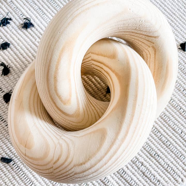 Vine & Nest - Wholesale Decorative Tabletop Object - Hand-crafted Wooden Chains and Rings16