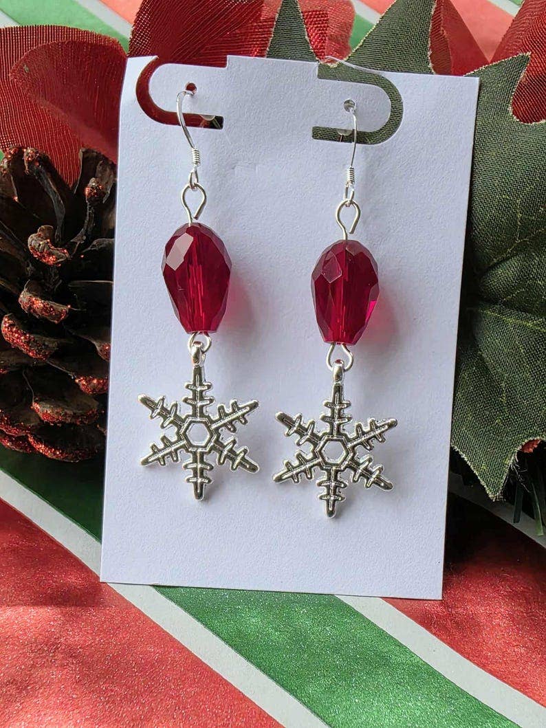 Bad Apple Designs – wholesale Smycken – Snöflingeörhängen & Halsband Vinterbröllop Något Blått1