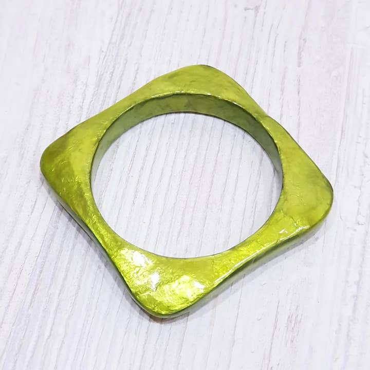 Bracelet en coquille de Capiz XL S0535 pour la vente par Gloria-Maris