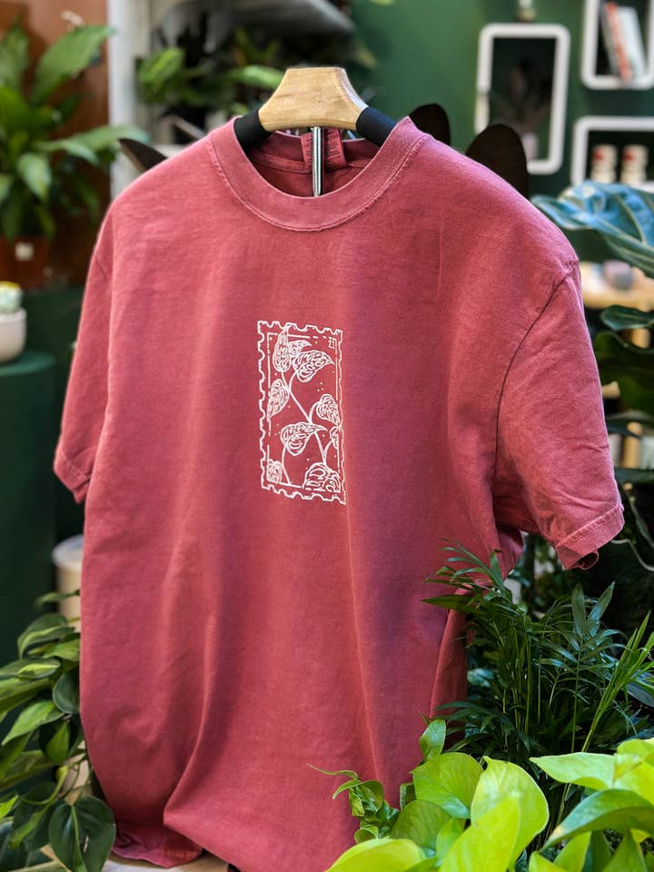 The Plant Supply - Wholesale Screen Printed T-Shirt - Unisex - Monstera Plant Postage Stamp T-shirt Comfort - Washed Red