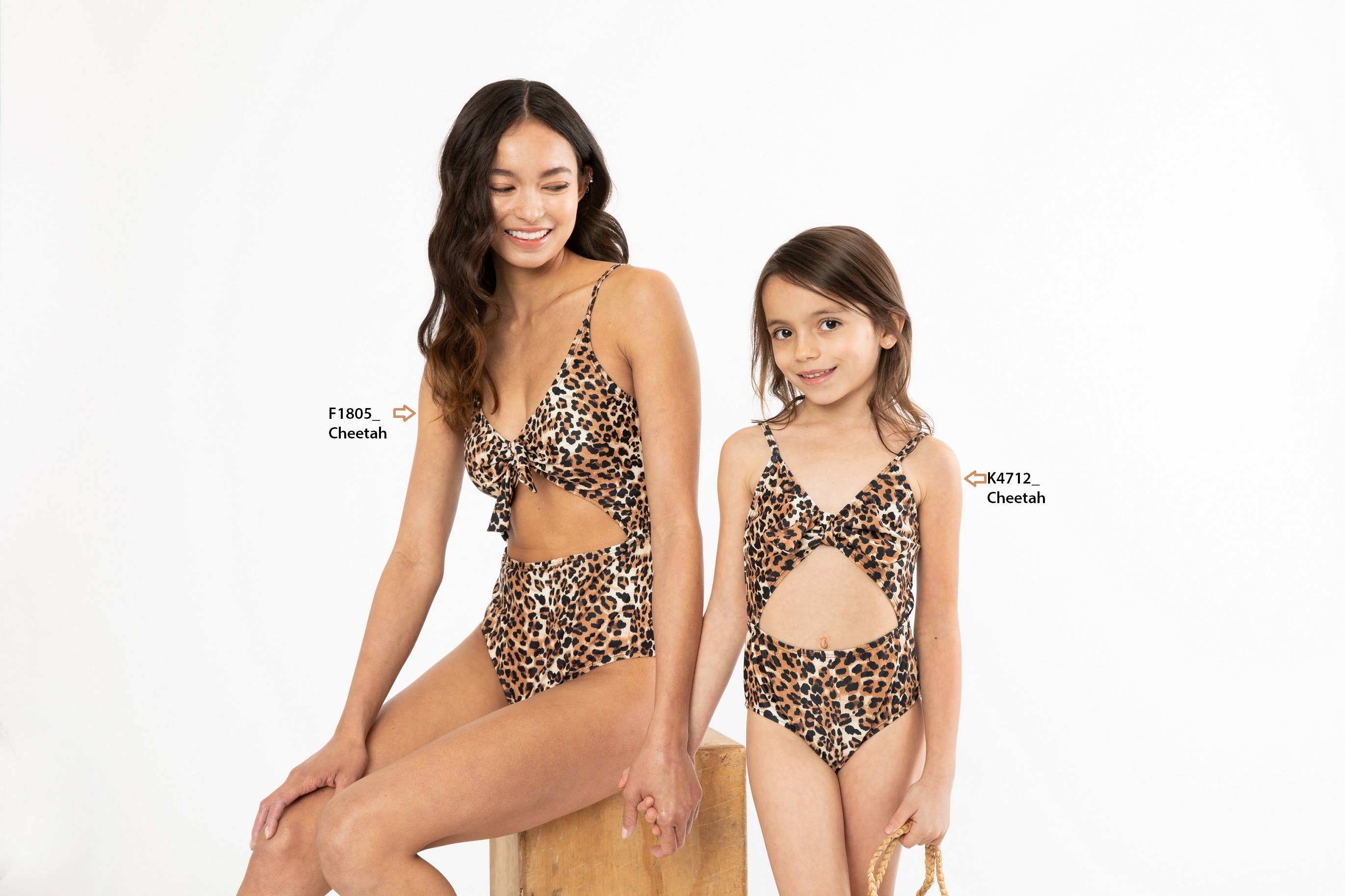 MARINA WEST SWIM - Wholesale Zwempak - Kinderen - Eén stuk met strik en uitsparing aan de voorkant - K4712 Cheetah0