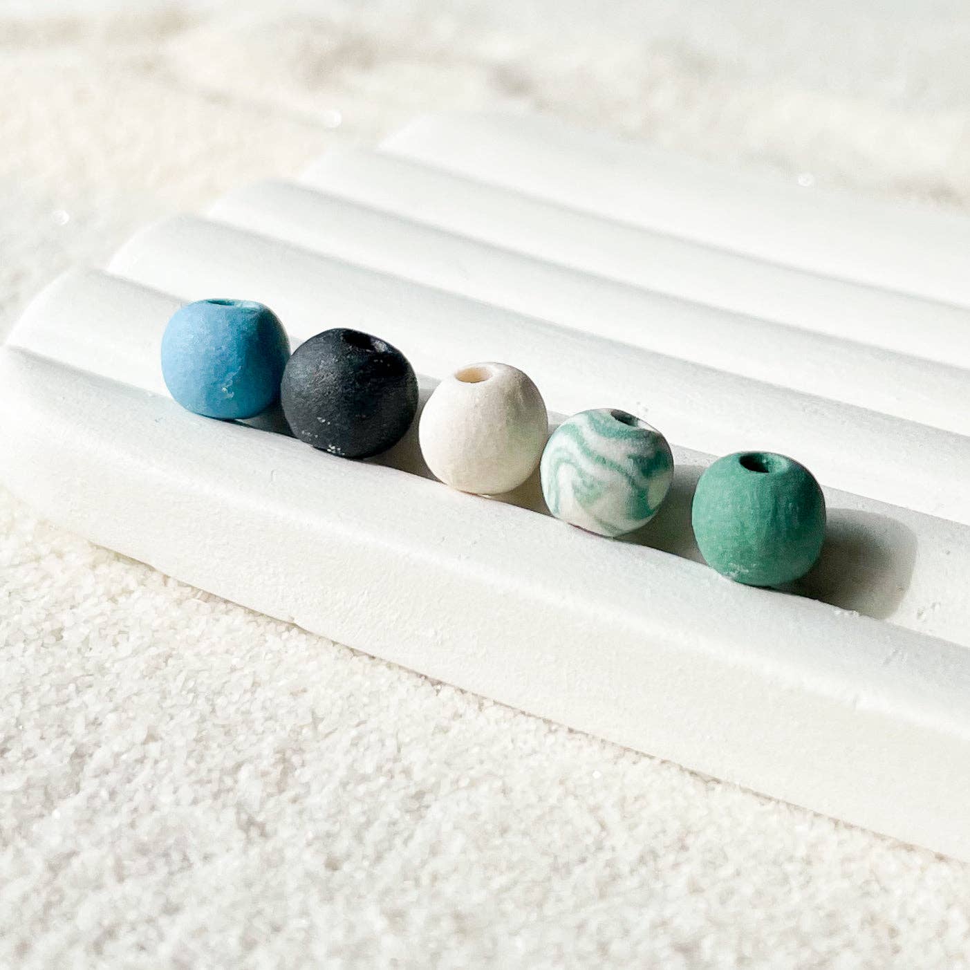 AMBER E LEA - Wholesale Pendant/Charm Necklace - Small U Necklace7