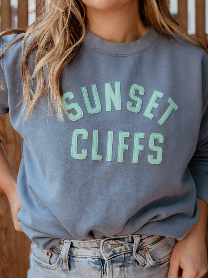 Sweatshirt Pigment Washed Crewneck Graphic Women Sweatshirt  for wholesale by Magill