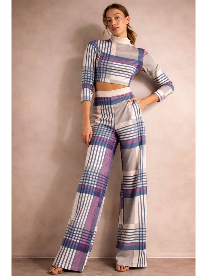 CONJUNTO DE TOP CORTO Y PANTALONES DE CUELLO ALTO DE PUNTO A CUADROS para venta al por mayor de Mulla