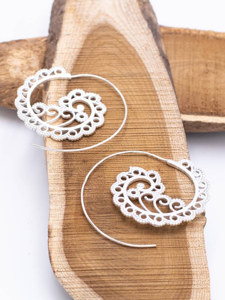 SPI2007 - Icoting Twisted Earrings for wholesale by Kimago Look