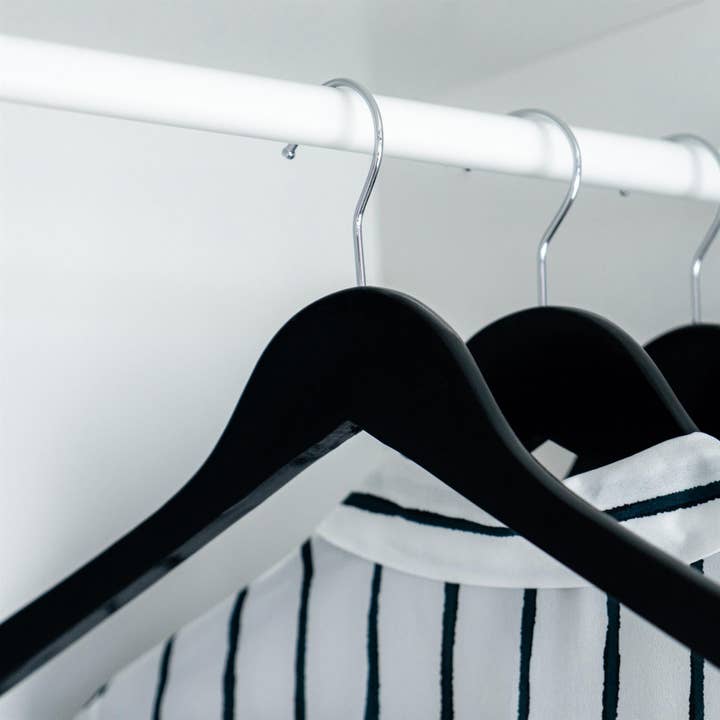 Rinkit Ltd - Wholesale Clothes Hangers - Wooden Coat Hanger - By Harbour Housewares7