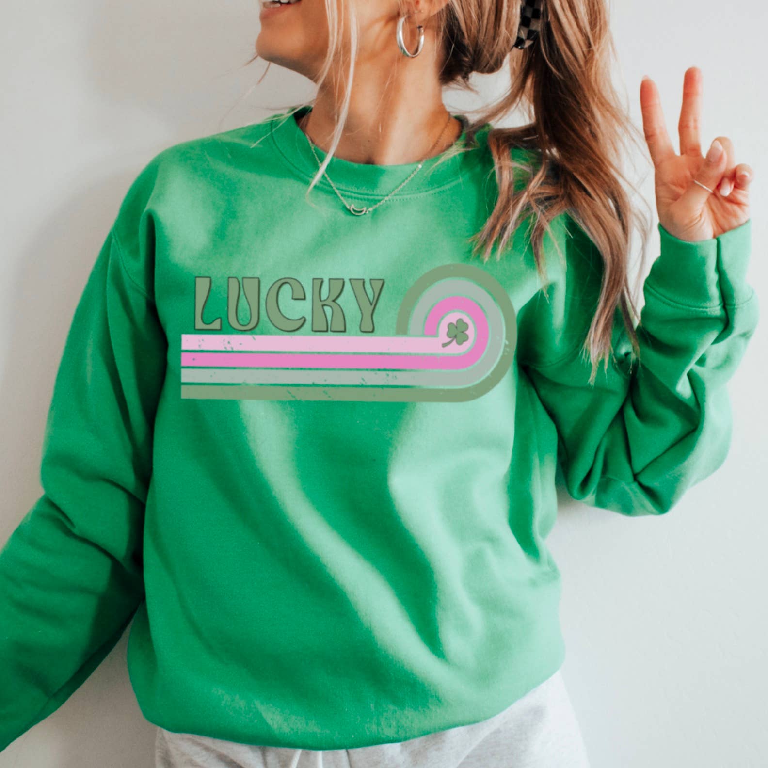 Shoppe SHC - Vente Sweat-shirt à imprimés – femme - Sweat-shirt ras du cou graphique chanceux de la Saint-Patrick13