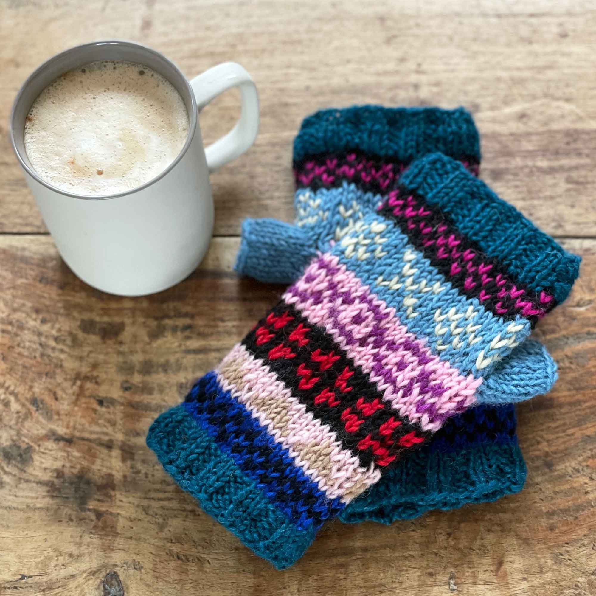 The Paper High Gift Company Limited – wholesale Hand warmer – Woollen Fairisle Handwarmer Gloves1