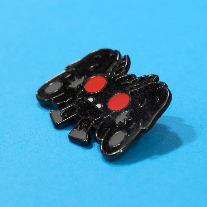 Hi, Hello There - Wholesale Lapel Pin/Button - Mothman | Enamel Pin1