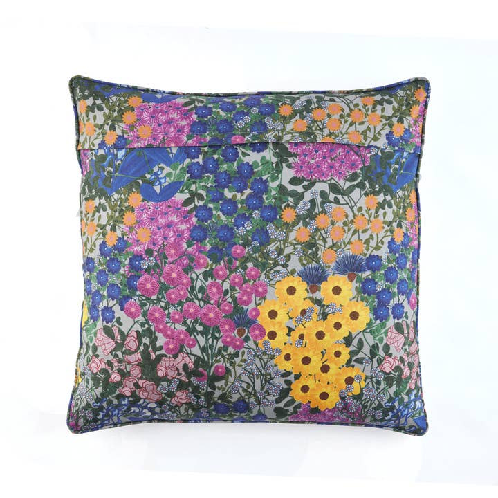 Sophie Williamson Design - Wholesale Throw pillow cover - Square Pillow Cover Pré Fleuri2