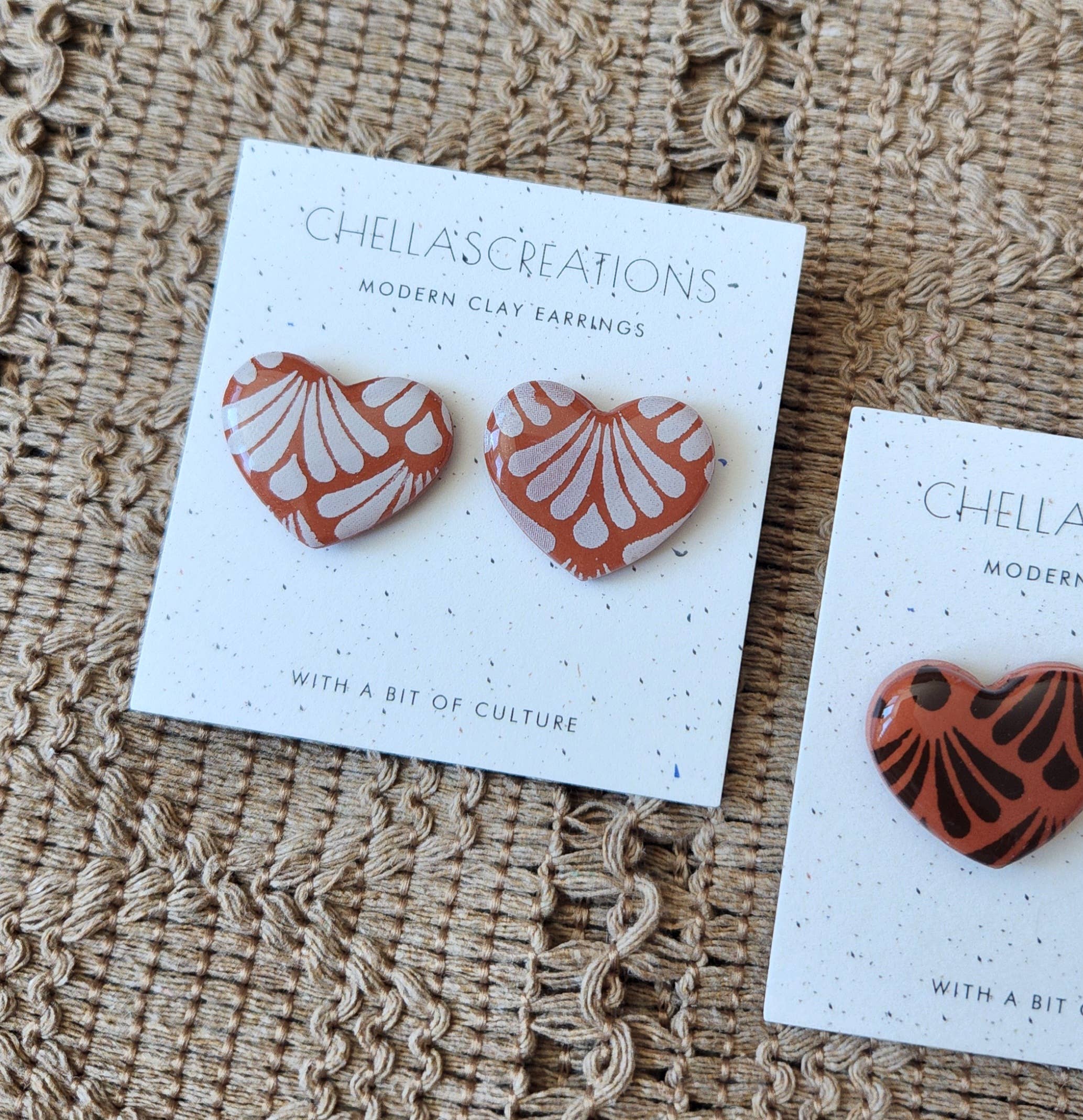 ChellasCreations - Vente Clous d'oreille - Clous d'oreilles Talavera Heart - Boucles d'oreilles inspirées du Mexique2