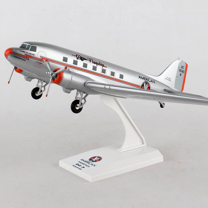 SKYMARKS AMERICAN AIRLINES DC-3 1/80 MED LANDSTÄLL FLAGGSKEPP TULSA för wholesale av Daron Worldwide Trading