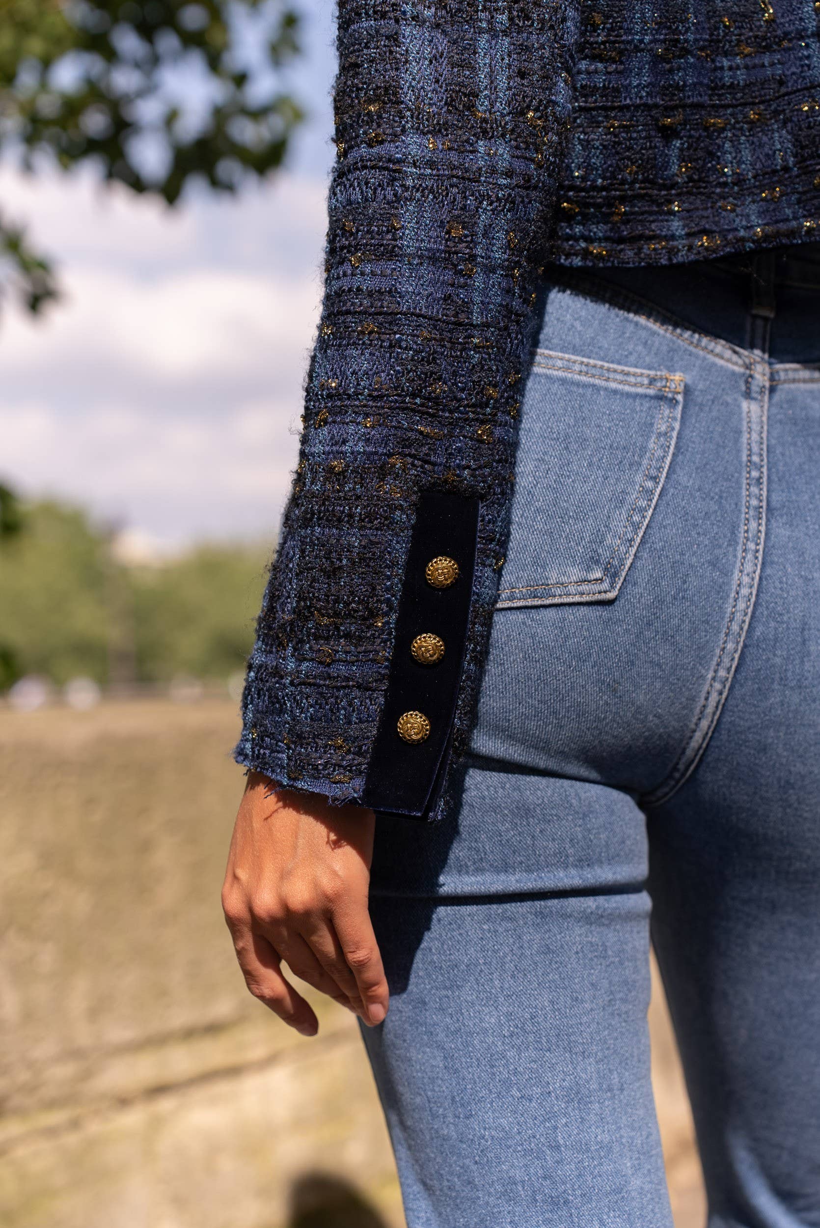 Attentif Paris – wholesale Blazer – Women's – Colourful velvet collar cropped tweed blazer jacket6