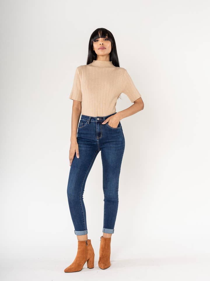 Nina Carter - Wholesale Jeans - Women's - Jean Nina Carter daisy embroidery on back pocket P607