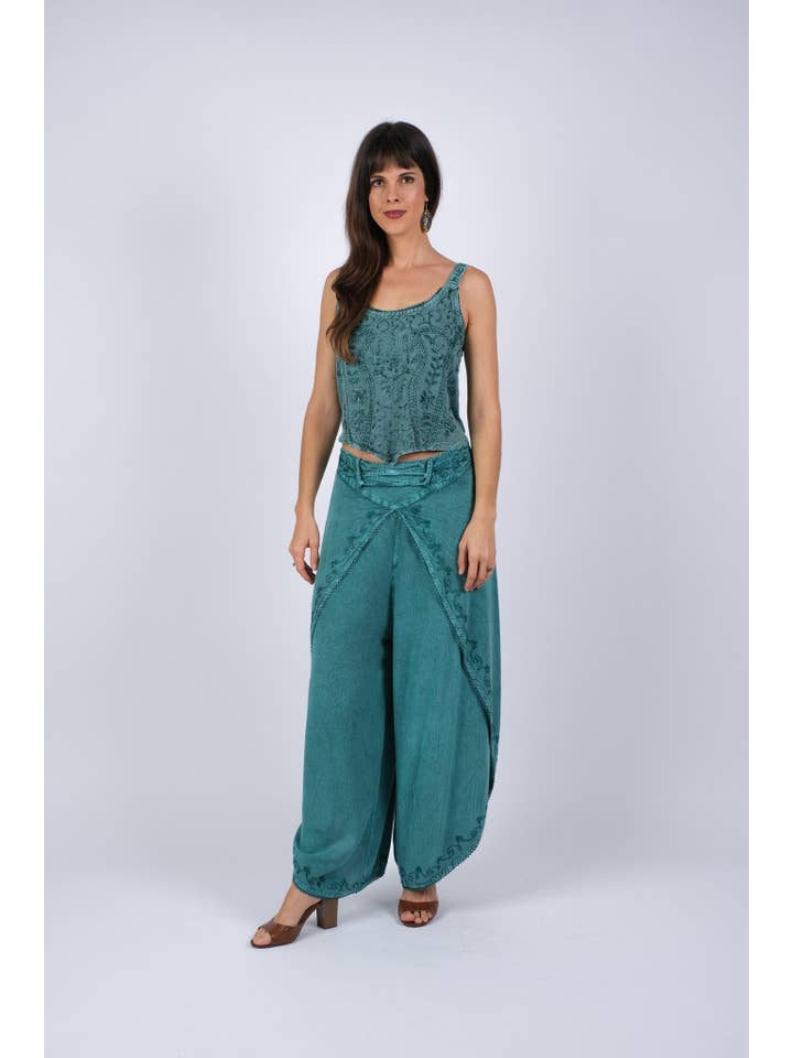 Sacred Threads - Wholesale Tank Top - Women's - Trendy Sea Embroided Cropped Top