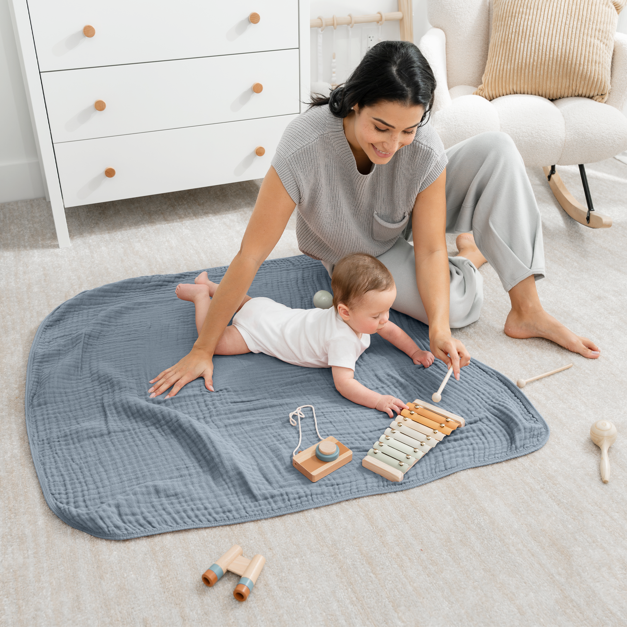 Comfy Cubs - Wholesale Bedding Blanket - Kids & Baby - Muslin Baby Blanket, 40" x 40" Swaddle Blanket by Comfy Cubs35