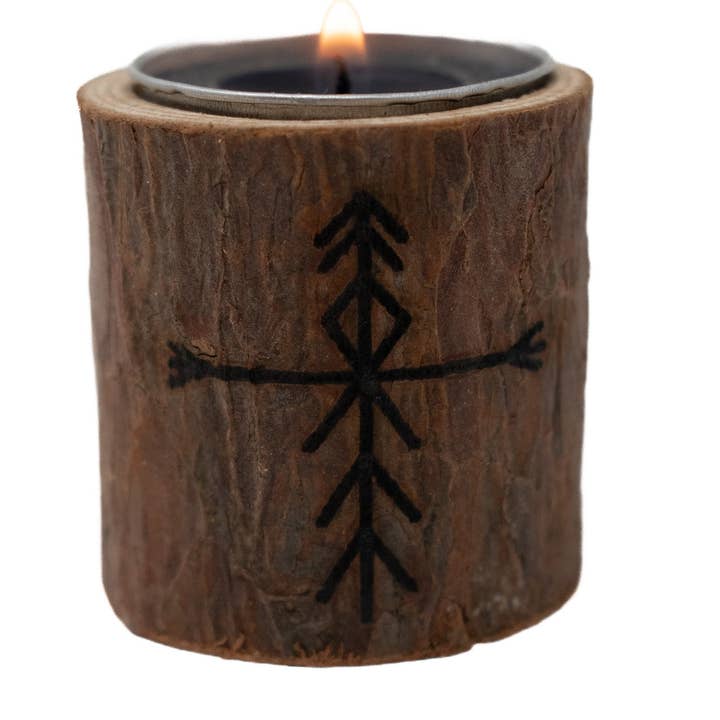 Bougeoir de protection de maison en bord vivant avec bindrune pour la vente par Oreamnos Oddities