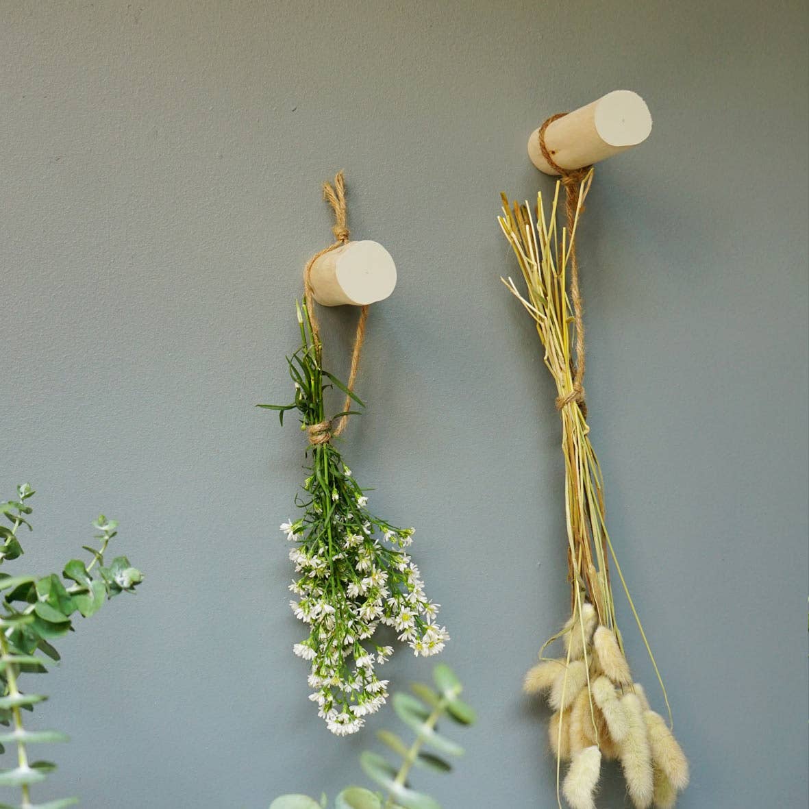 La Variété – wholesale Wall hook – CLASSIC LONG Wall Hanger (Inclined)4