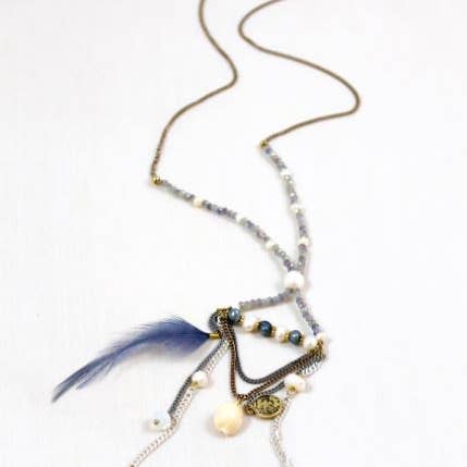 Collana lunga con cristallo, piuma e catena -The Classics Collection- N2-719 per la vendita all'ingrosso da parte di LIZOU