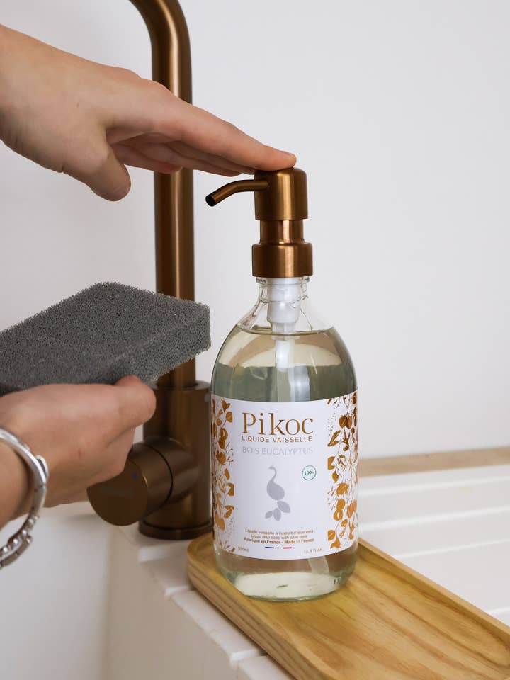 Refillable Pump Bottle + Eucalyptus Wood Dish Soap – 500 ml for wholesale by Pikoc