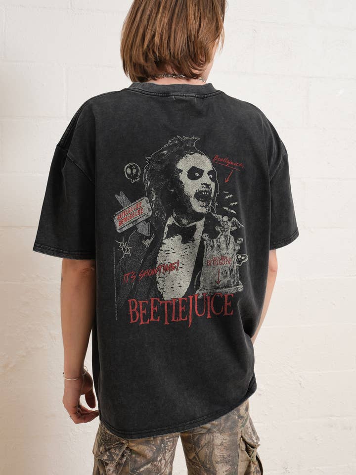 T-shirt oversize Beetlejuice Grave per la vendita all'ingrosso da parte di Threadheads