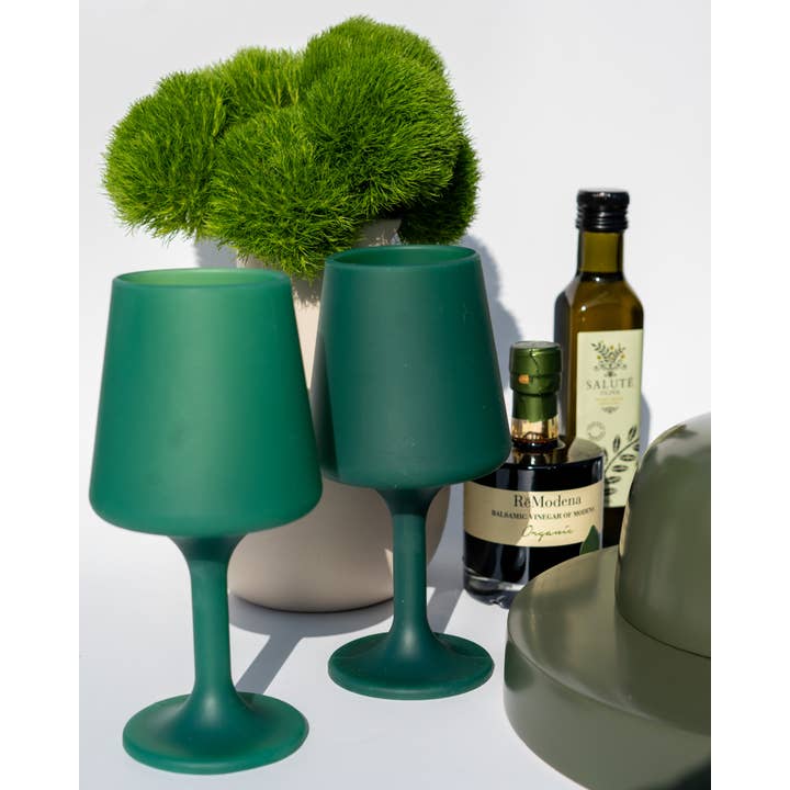 porter green | style + sustainability – Copo de vinho por atacado – Holiday Mistletoe| Swepp | Copos de Vinho Inquebráveis de Silicone3