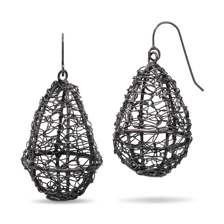 Traanoorbellen voor wholesale door Uncommon Threads Studio