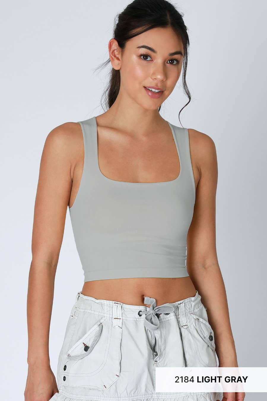 NIKIBIKI - Vendita all'ingrosso Canotta - Donna - NS8252- Top con scollo quadrato Clean Line30