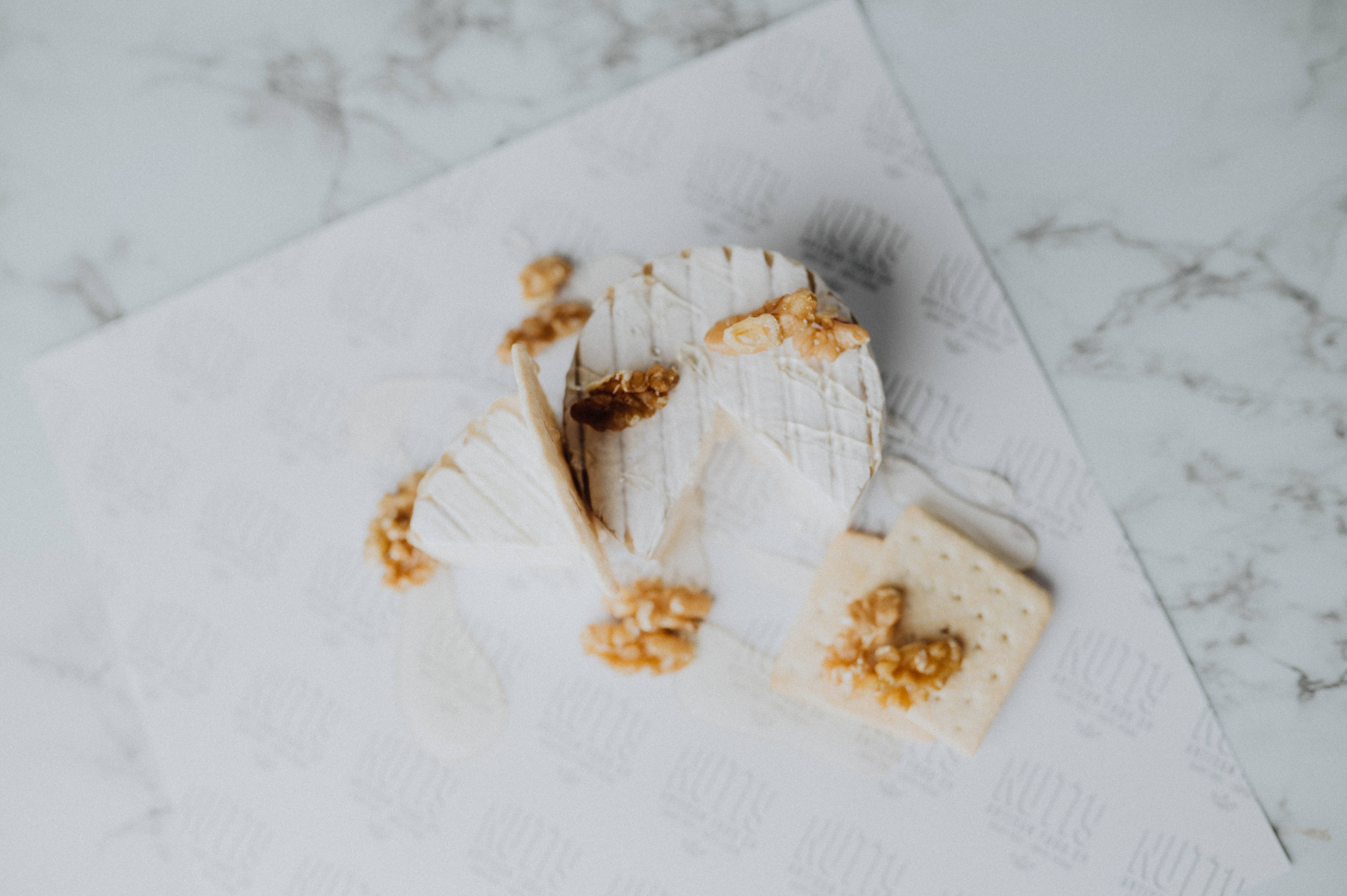 Nutty Artisan Foods SL - Wholesale Cheese - Simply White Truffle 150g - Plant Based - Vegan1