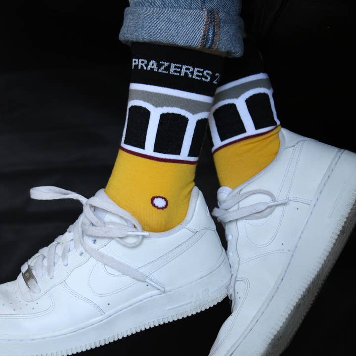 Souvenirs That Don't Suck - Wholesale Socks - Unisex - Lisbon Tram Socks (Meias - Elétrico / Eléctrico 28)0