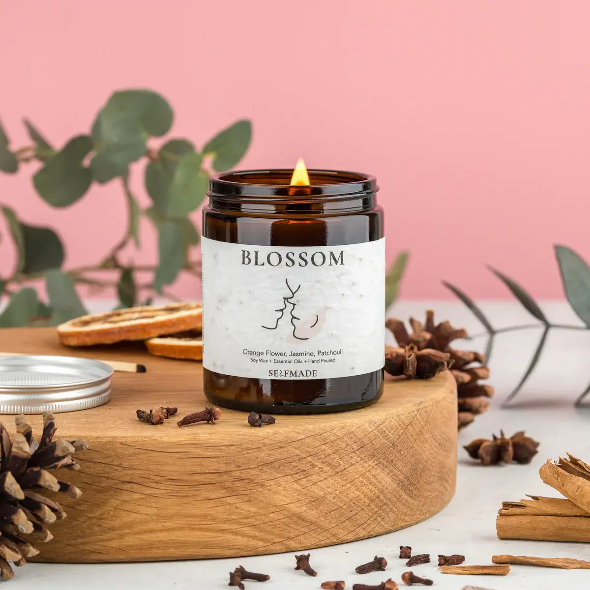 Selfmade Candle - Vente Bougie en bocal - Bougie en forme de fleur d'oranger avec étiquette plantable - Végétalienne1