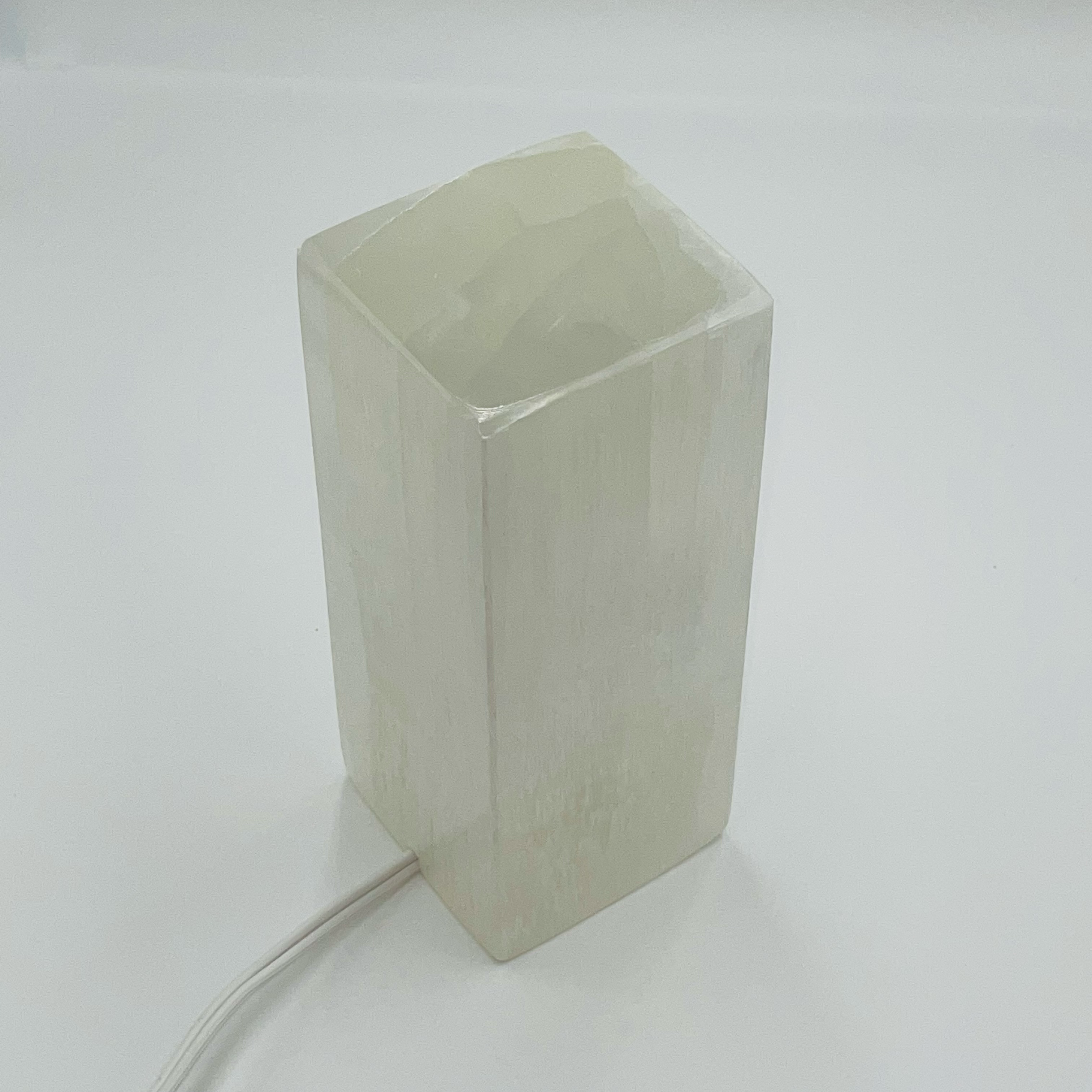 CuartoAstral - Wholesale Accent/Desk Lamp - Rectangular Selenite Crystal Lamp2