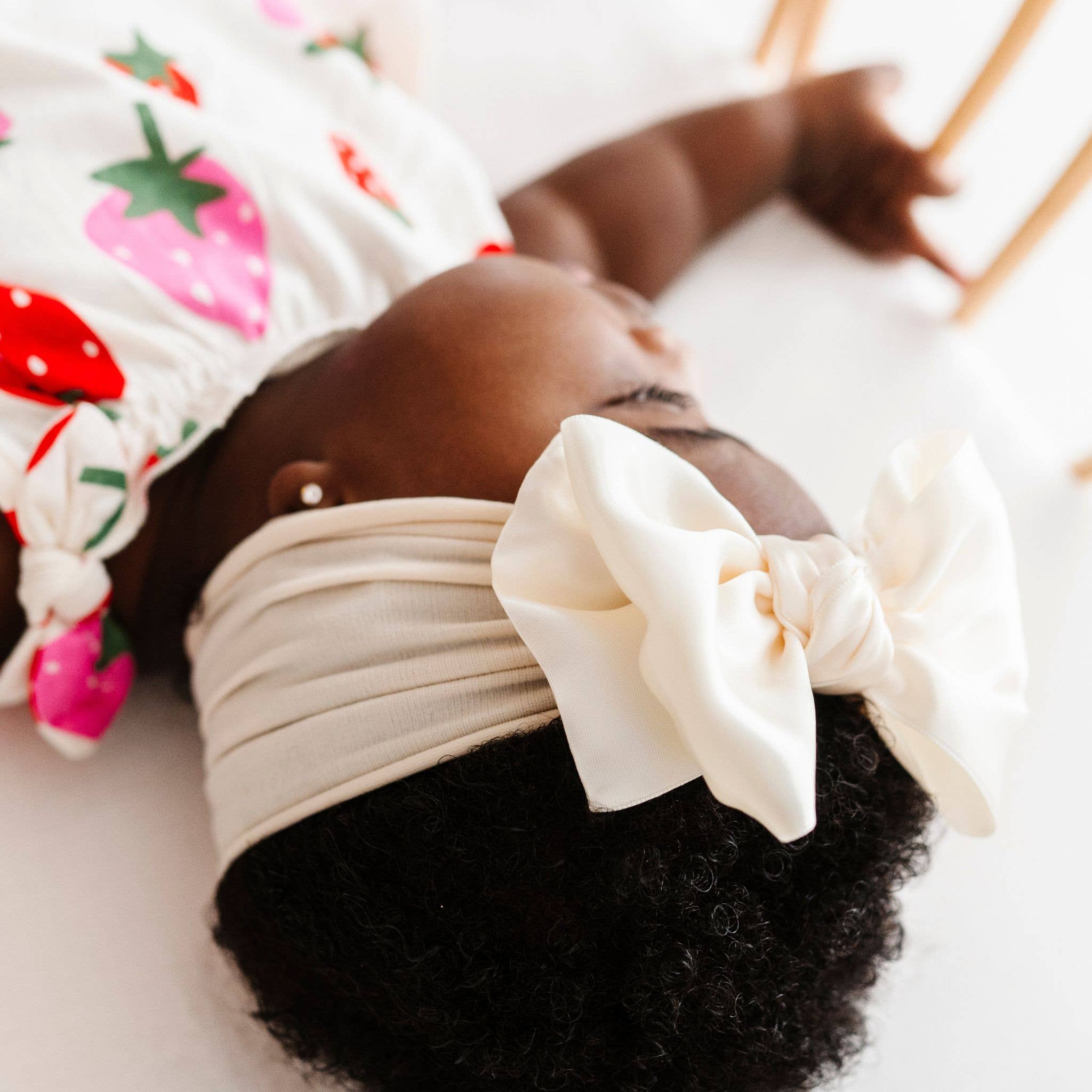 Baby Bling Bows - Vente Nœud pour cheveux – bébé - Bandeau Baby Bling® Satin FAB® en nylon doux avec nœud en satin29