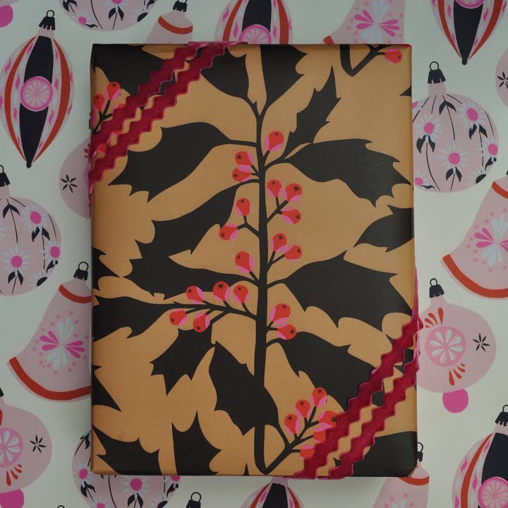 Kate Blairstone - Wholesale Flat Wrap - Vintage Ornaments Giftwrap1