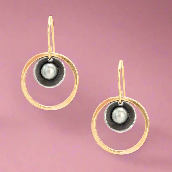 Boucles d'oreilles en perles d'or pour la vente par J + I Jewelry