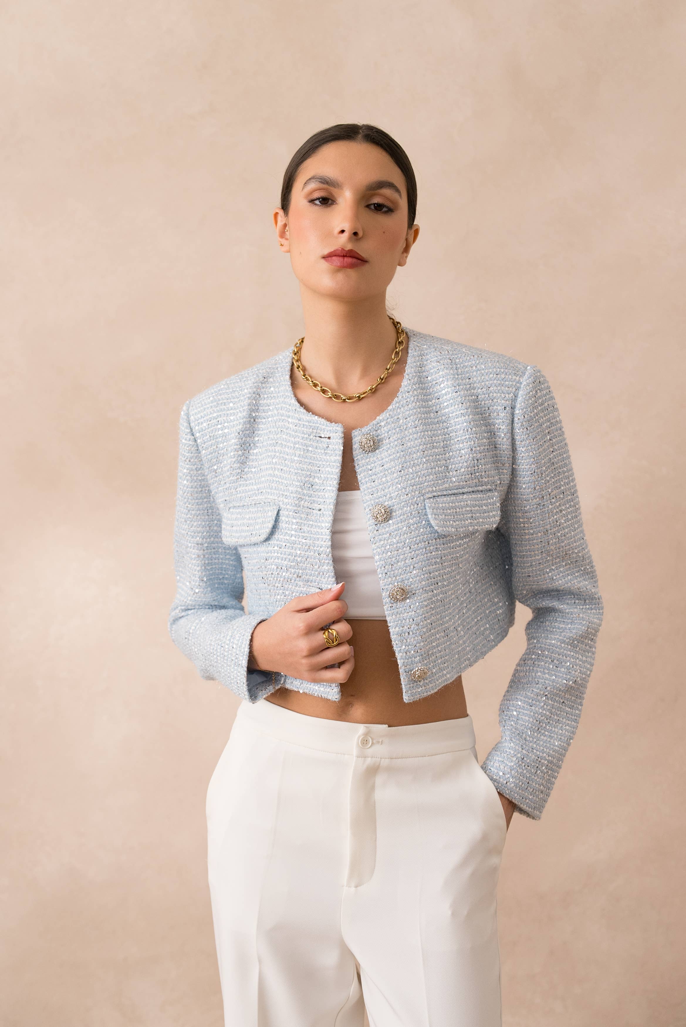 Attentif Paris – Großhandel Jacke – Damen – Kurze Tweedjacke mit Pailletten ohne Kragen7