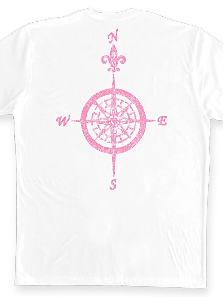 T-shirt blanc à manches courtes avec boussole rose pour la vente par Change Your Latitude