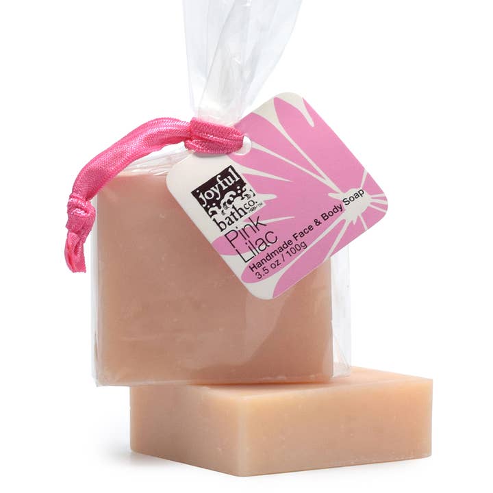 Barre de savon pour le visage et le corps rose lilas pour la vente par Joyful Bath Co.