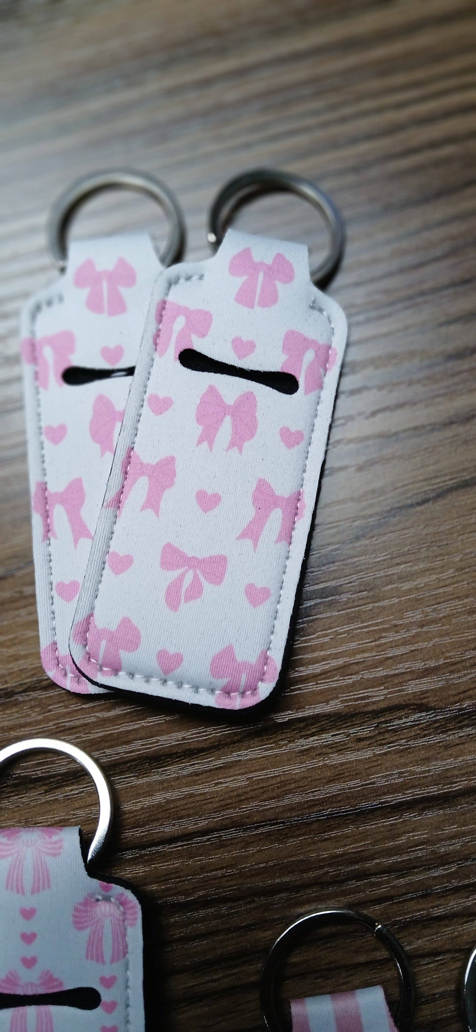 MadeByHBK - Wholesale Keychain - Unisex - Heart and Bows Lipgloss Keychain Holders1