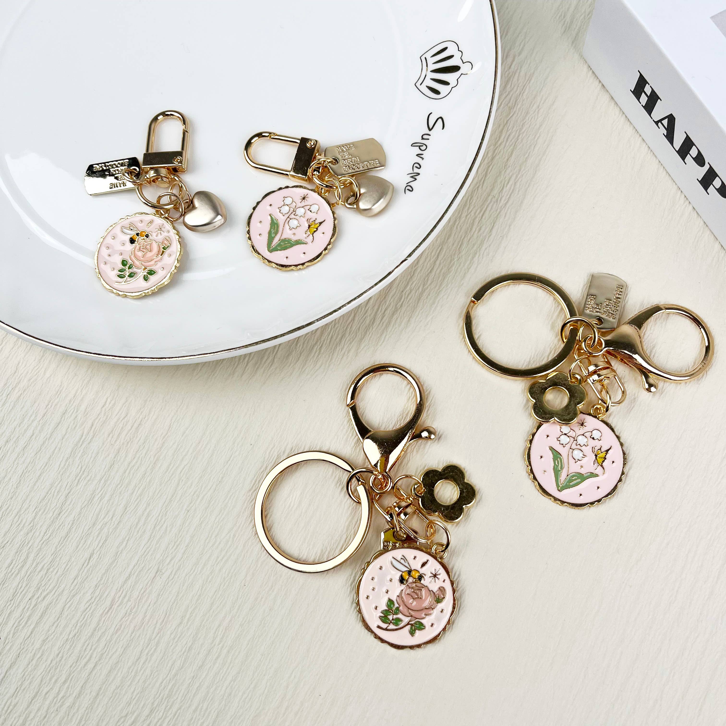 SoapElenGlen – Großhandel Schlüsselanhänger – Damen – Maiglöckchen Schlüsselanhänger mit rosafarbenem Anhänger11