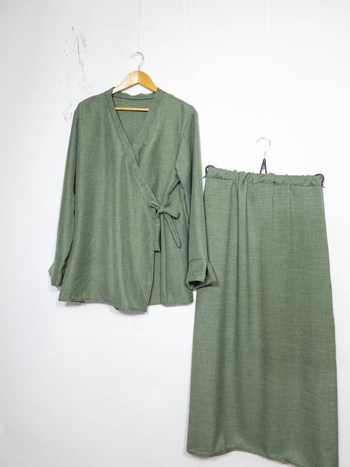 IDEAL OUTFIT - Wholesale Top & Pant Set (NOT Loungewear) - Women's - Crossed top abaya set ref:2385 xlm JU