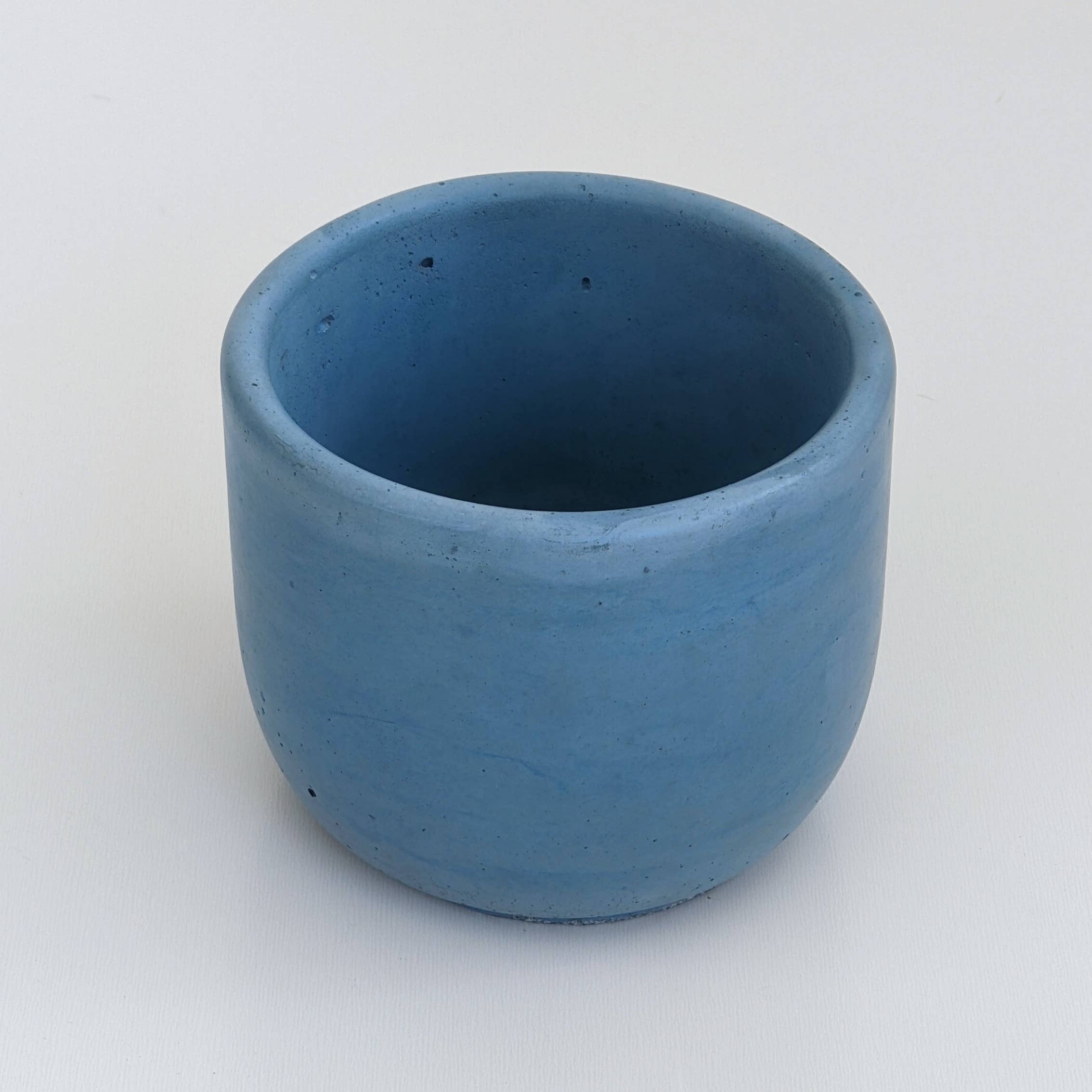 Knoll Glen - Wholesale Plant Pot - Teacup Concrete Plant Pot with drainage hole3