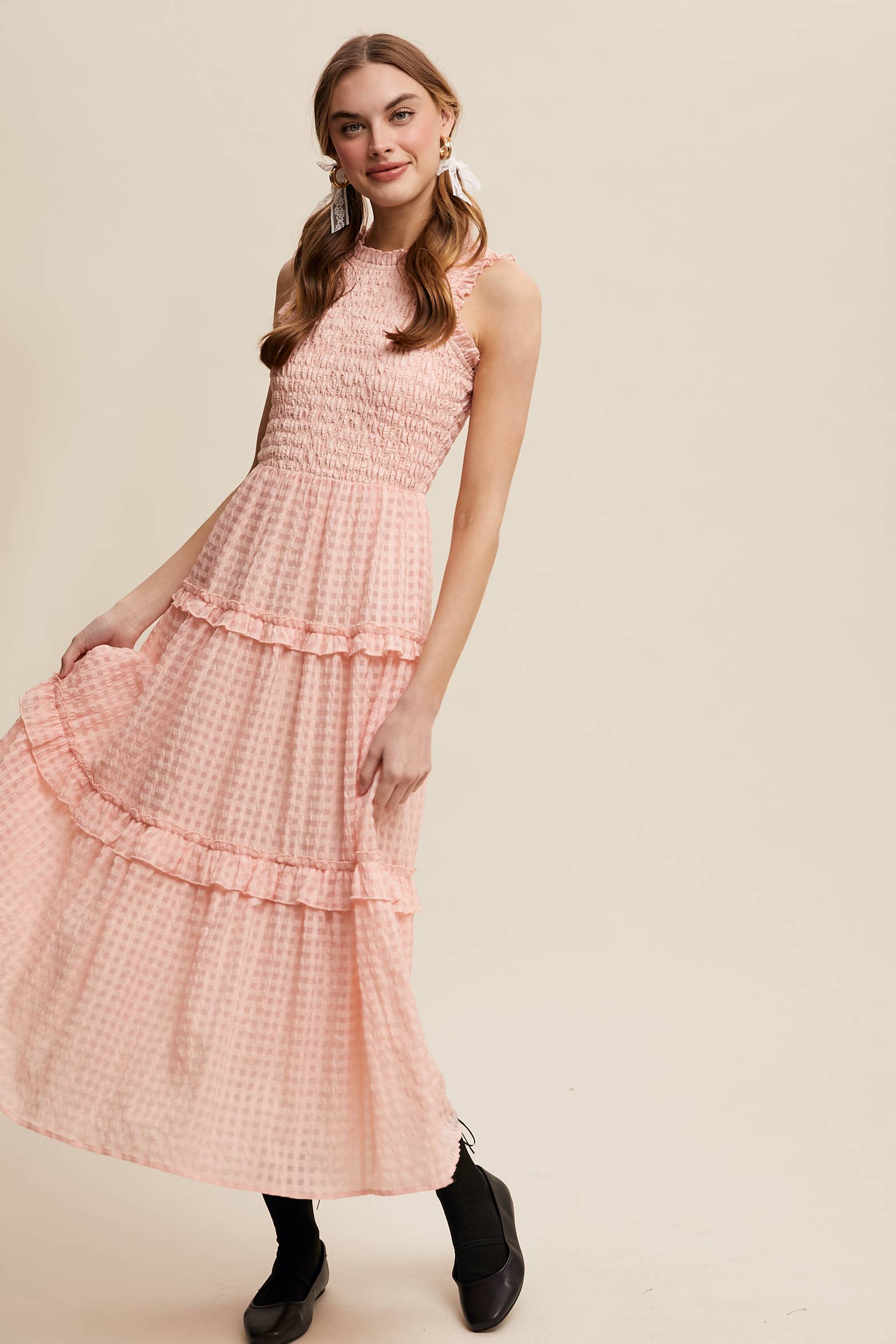 Listicle – wholesale Dress – Women's – Sleeveless Gingham Maxi Dress with Ruffle Details7