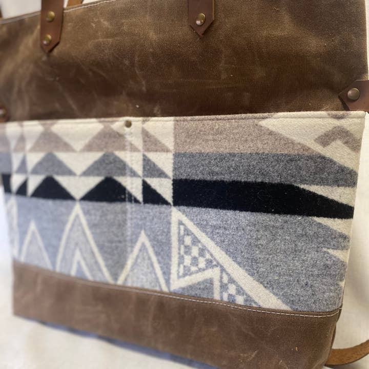 Lark & Moon - Wholesale Tote Bag - Women's - Woods Rose Tote - featuring Pendleton® Wool7