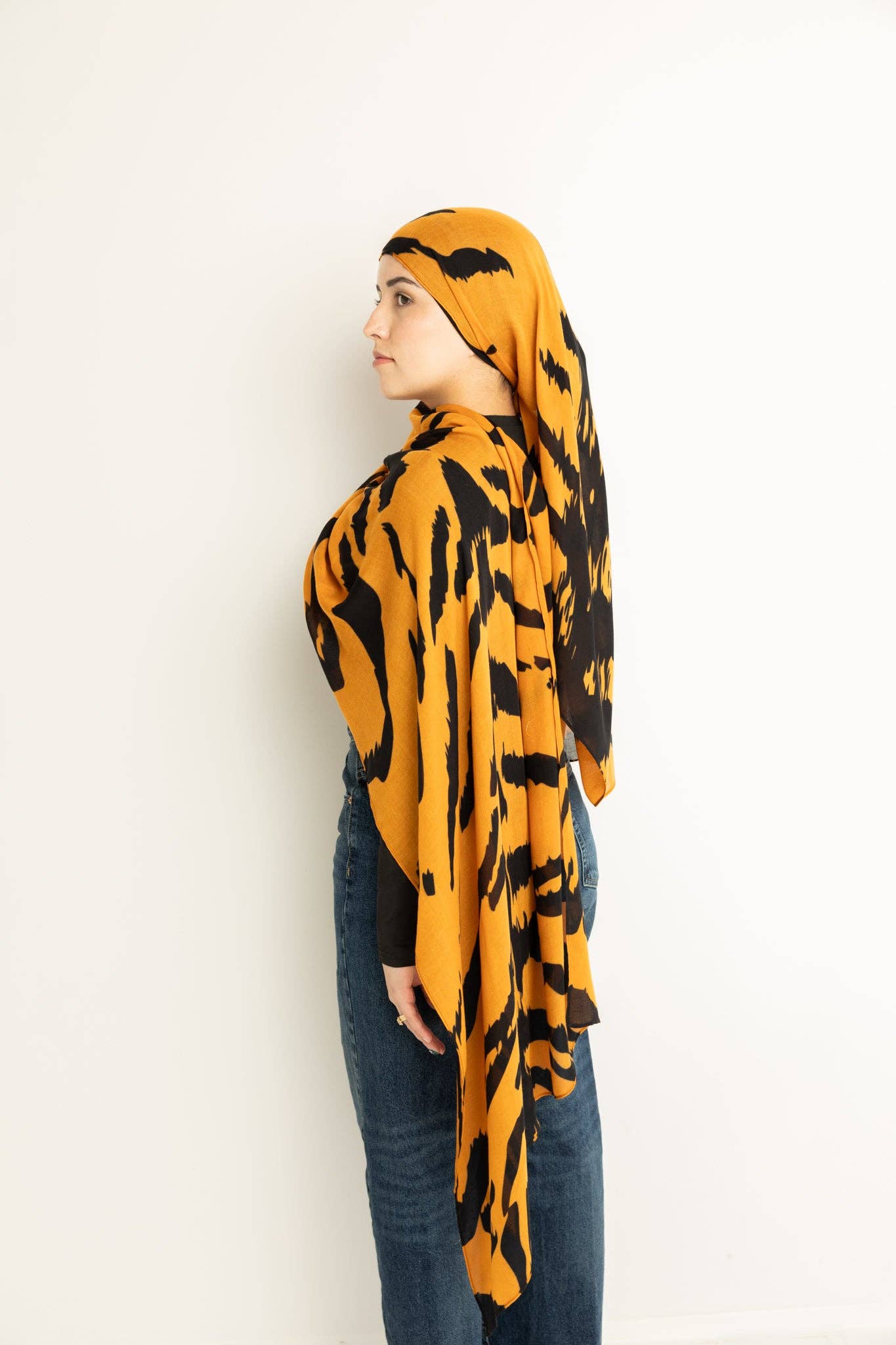 Bella Hijabs - Wholesale Hijab - Women's - Modal Hijab - Tiger Stripes4