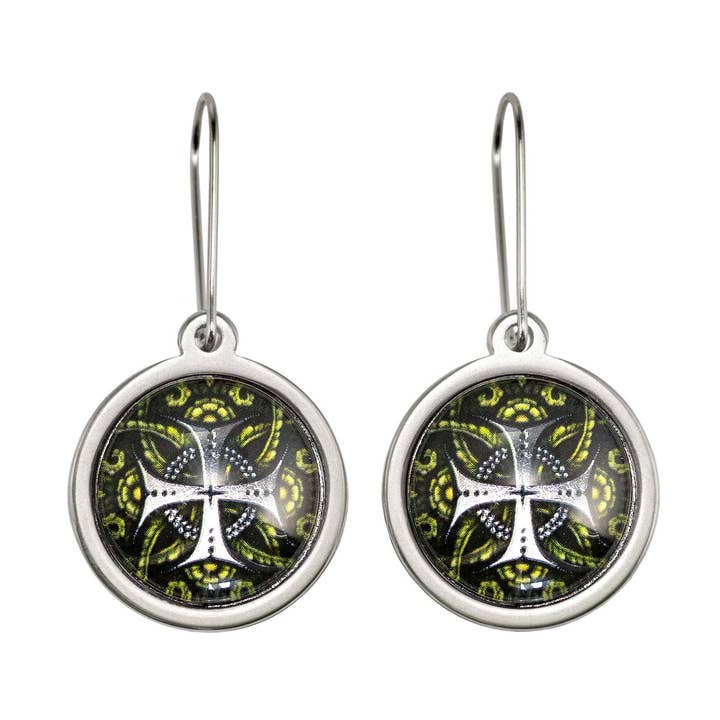 Boucles d'oreilles croix de Malte pour la vente par Liz Sabol Jewelry Art