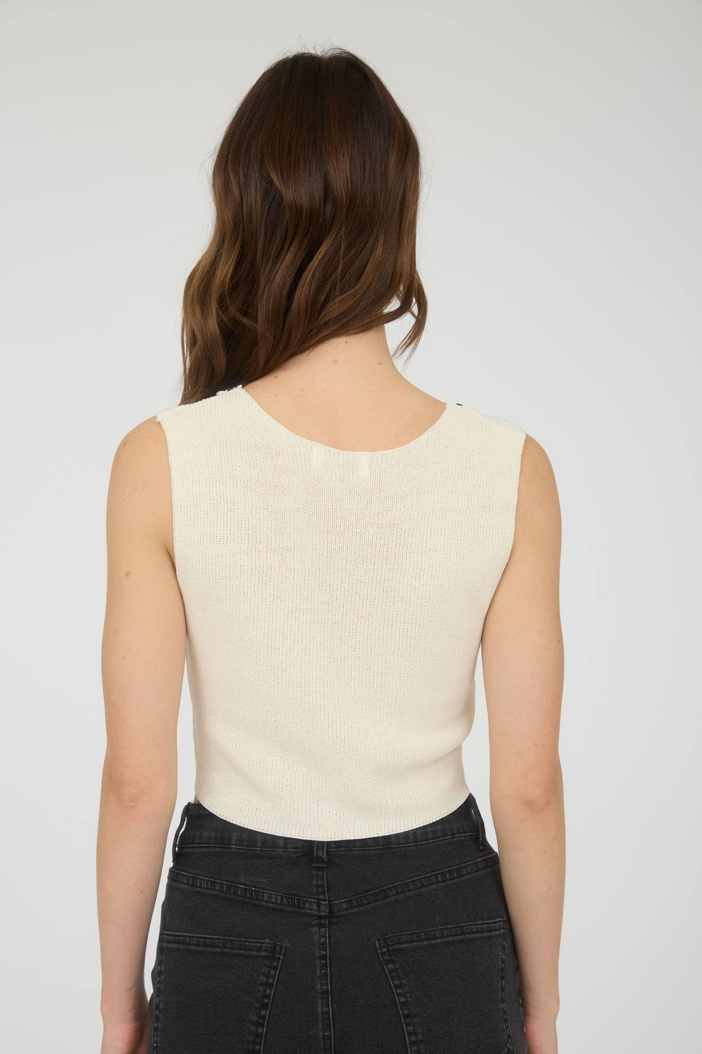 The Workshop Studio - Vendita all'ingrosso Gilè imbottito - Donna - GILET IN MAGLIA CON LACCIO ANTERIORE E BORDO IN PIZZO CON NASTRO1