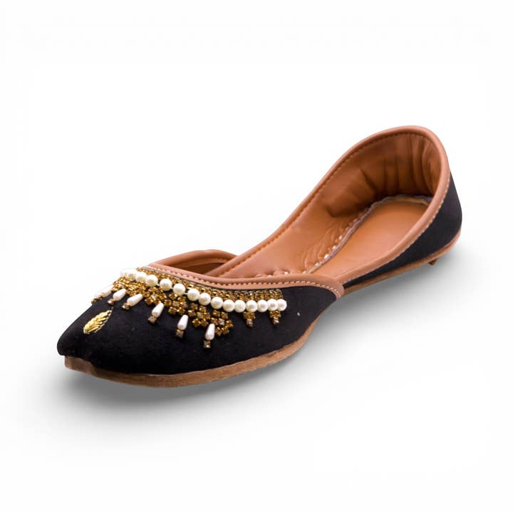 Shehnoor - Jutti noire pour la vente par Ujaala