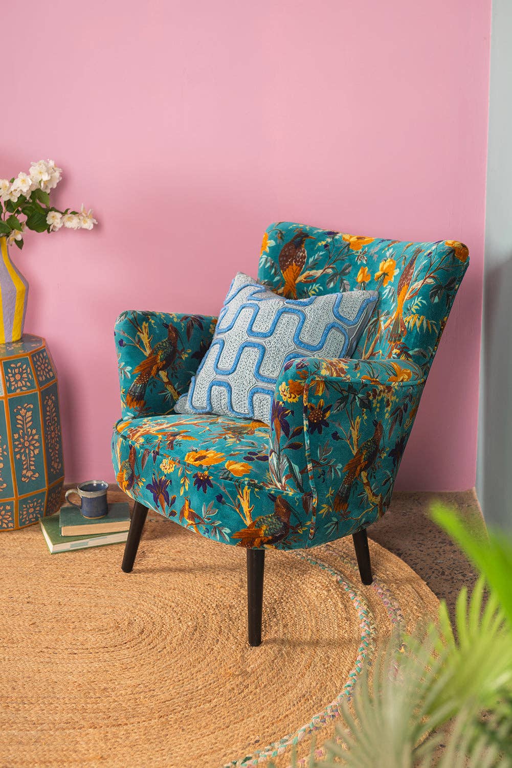 Ian Snow Ltd - Vente Chaises - Fauteuil en velours bleu Oiseau de Paradis2